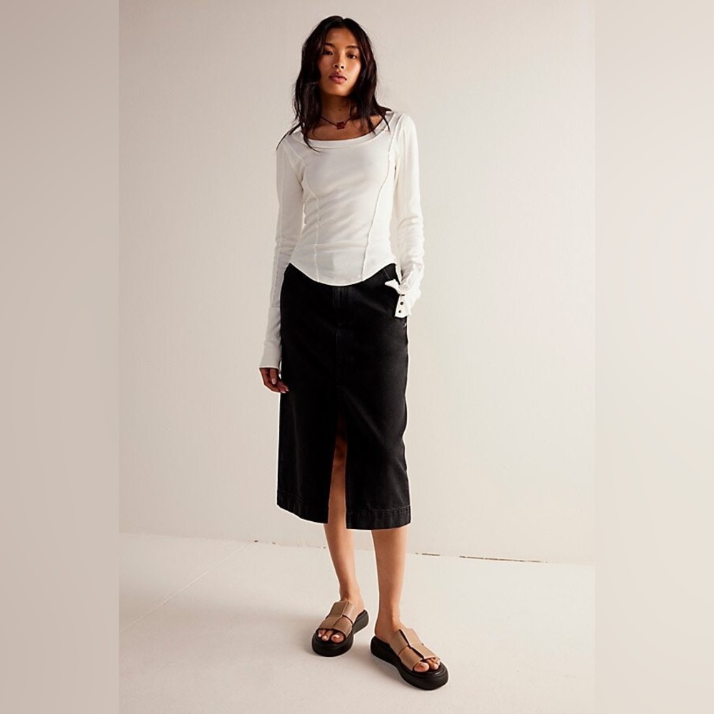 FREE PEOPLE We The Free Black Denim Midi Skirt in Black Wild Roses